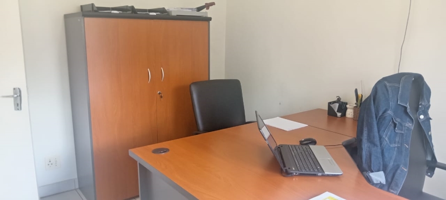 Commercial Property for Sale in Flamwood North West